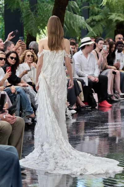 Look 192